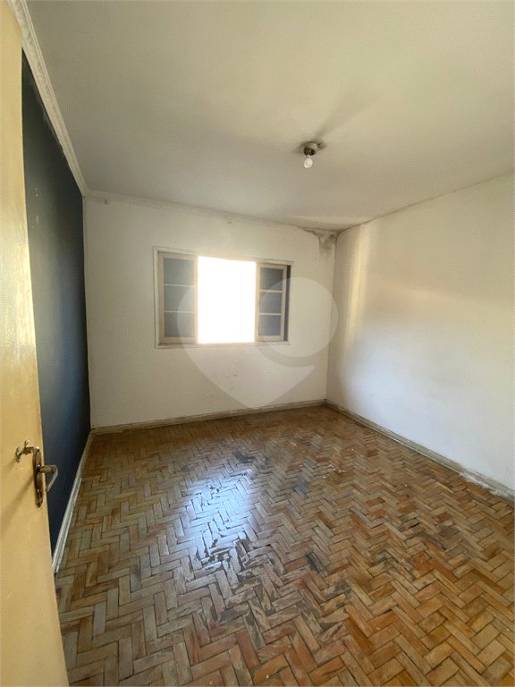 Sobrado à venda com 4 quartos em Parque Edu Chaves, São Paulo, SP