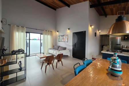 Casa à venda com 3 suítes no condomínio Portal do Bosque, Louveira - SP