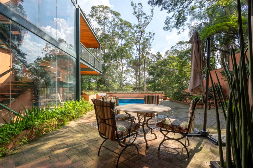 Sobrado à venda com 4 suítes em Jardim Guedala, São Paulo, SP