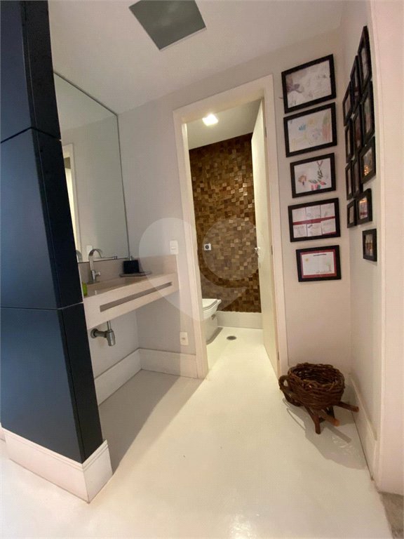 Apartamento à venda com 2 suítes em Vila Mariana, São Paulo, SP