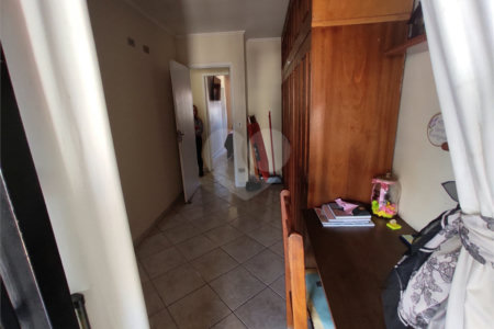 Casa à venda com 3 quartos, sendo 1 suíte,  em Jardim Santa Cecília, Guarulhos, SP