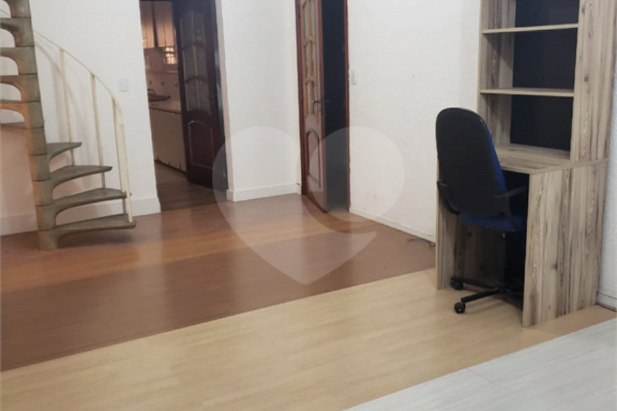 Casa à venda com 5 quartos, sendo 3 suítes,  em Vila Galvão, Guarulhos, SP