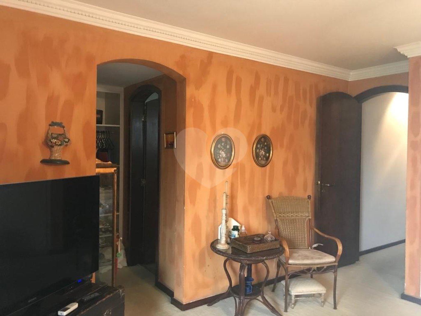 Casa à venda com 5 quartos, sendo 2 suítes,  em Jardim Everest, São Paulo, SP
