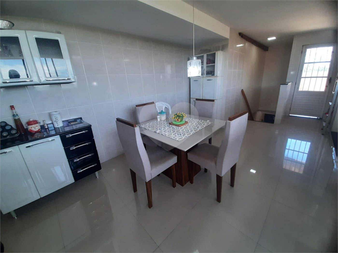 Casa à venda com 4 suítes em Santa Cruz, Rio de Janeiro, RJ