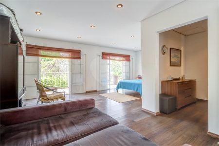 Casa de Vila à venda com 4 suítes em Granja Julieta, São Paulo, SP
