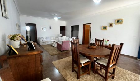 Casa à venda com 4 quartos, sendo 2 suítes,  em Vila São Gonçalo, Itapetininga, SP