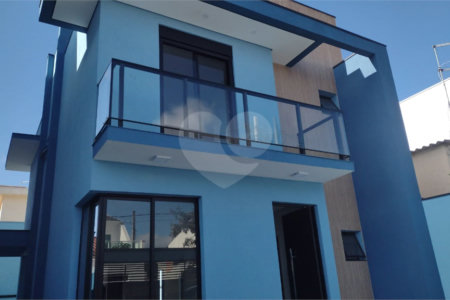 Sobrado à venda com 3 quartos, sendo 1 suíte, em Villa Di Cesar, Mogi das Cruzes, SP
