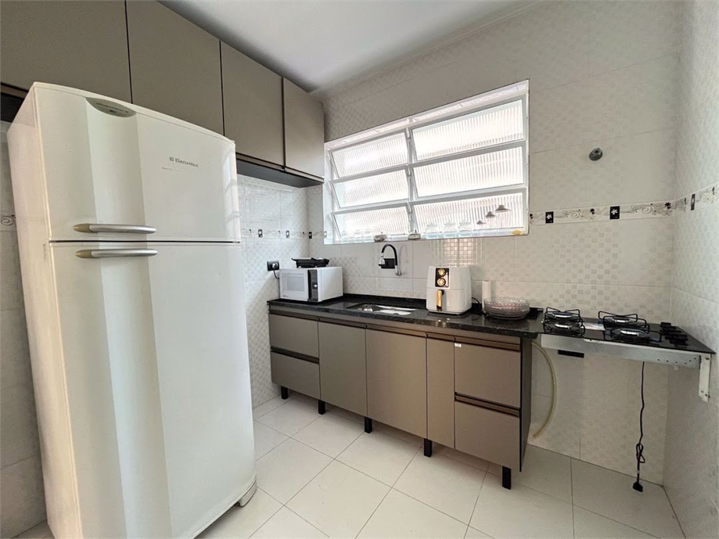 Apartamento Residencial à venda, Centro, Guarujá - AP0133.