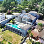 Casa à venda com 5 suítes no condomínio Alpes da Cantareira, Mairiporã - SP