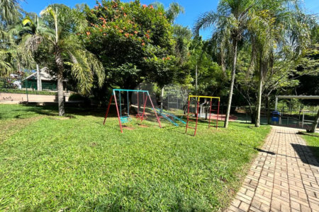 Casa à venda com 5 quartos, sendo 3 suítes, no condomínio Santa Teresa 1, Vinhedo - SP