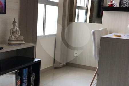 Apartamento no Condomínio Monte Logan.
