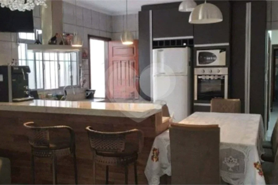 Execelente casaà venda no bairro Jardim São Luiz