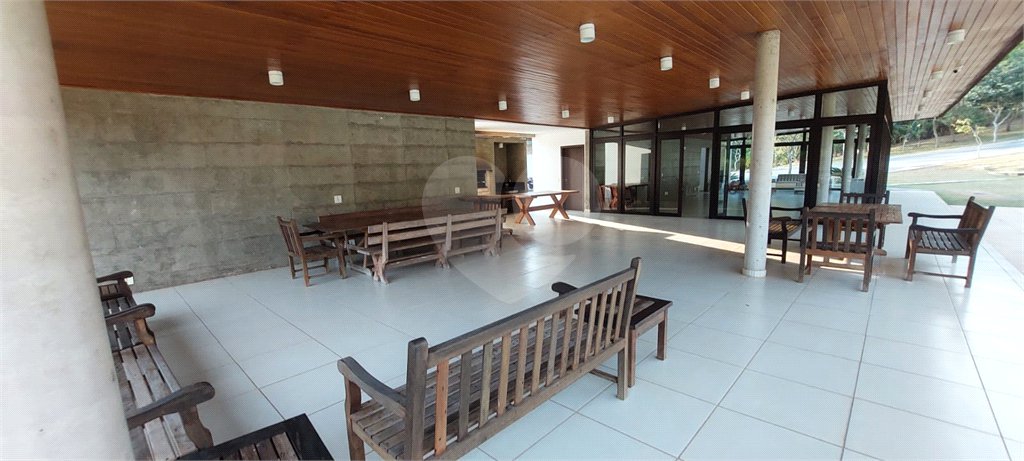 Casa à venda com 4 suítes no condomínio Itaporã, Atibaia - SP