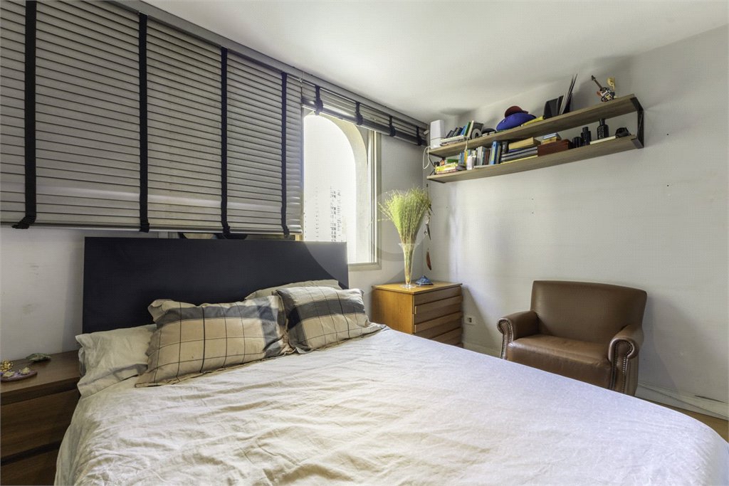 Apartamento à venda com 3 quartos, sendo 1 suíte, em Bela Vista, São Paulo, SP
