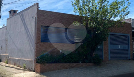 Casa à venda com 3 quartos, sendo 1 suíte,  em Coophafronteira, Ponta Porã, MS