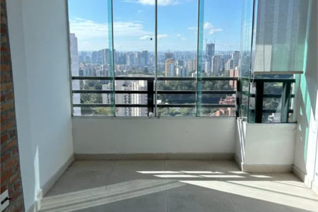 Cobertura à venda com 3 quartos, sendo 1 suíte, em Vila Andrade, São Paulo, SP