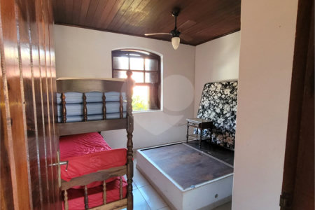 Casa à venda com 4 quartos, sendo 2 suítes, em Ferradura, Armação dos Búzios, RJ