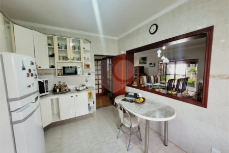 Casa à venda com 4 quartos, sendo 3 suítes,  no condomínio Acmti - Colinas do Mosteiro, Terras de Itaici e Recanto dos Pássaros, Indaiatuba - SP