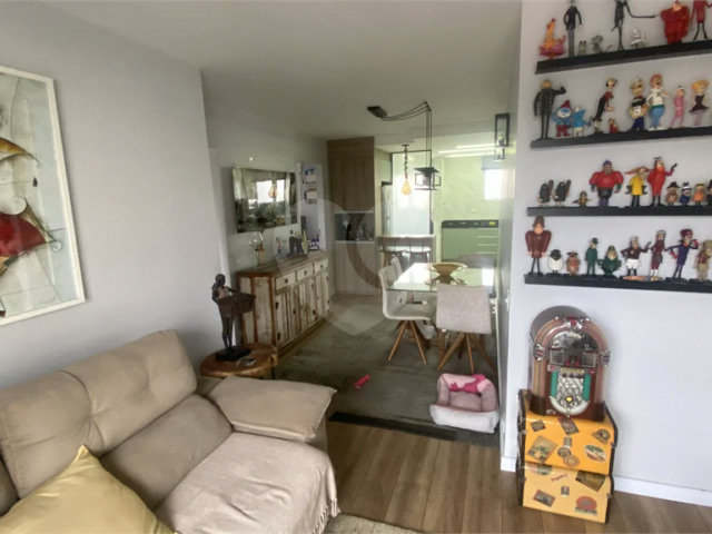 Apartamento à venda com 2 quartos, sendo 1 suíte,  em Campo Belo, São Paulo, SP