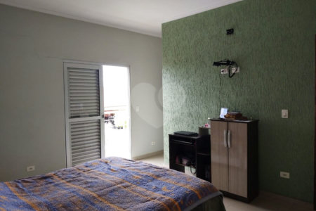 Casa à venda com 4 quartos, sendo 1 suíte, no condomínio Portobello, Sorocaba - SP