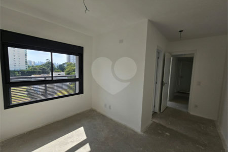 Apartamento à venda com 3 quartos, sendo 1 suíte, em Alto da Boa Vista, São Paulo, SP