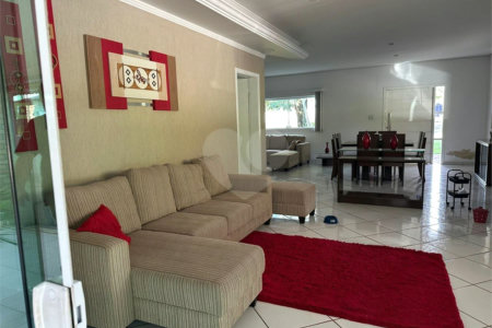 Casa à venda com 3 quartos, sendo 1 suíte,  no condomínio Vale do Lago, Sorocaba - SP