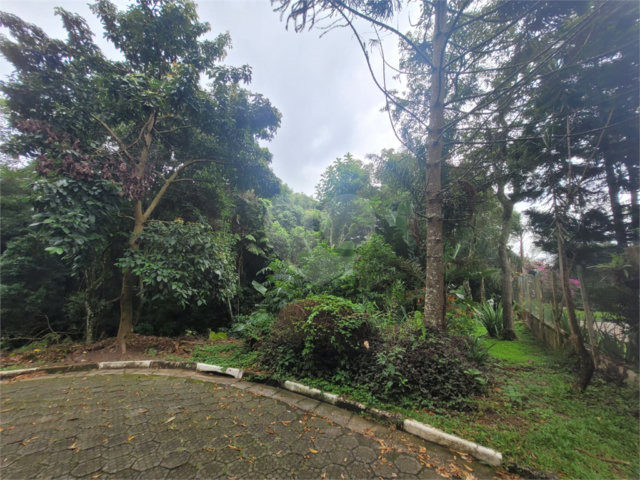 Terreno à venda no condomínio Parque Petrópolis 4 Secção, Mairiporã - SP