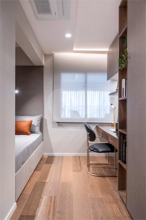 Apartamento à venda com 4 quartos, sendo 2 suítes,  em Vila Mariana, São Paulo, SP