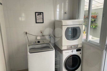 Casa à venda ou para alugar com 4 suítes no condomínio Residencial Gênesis 1, Santana de Parnaíba - SP