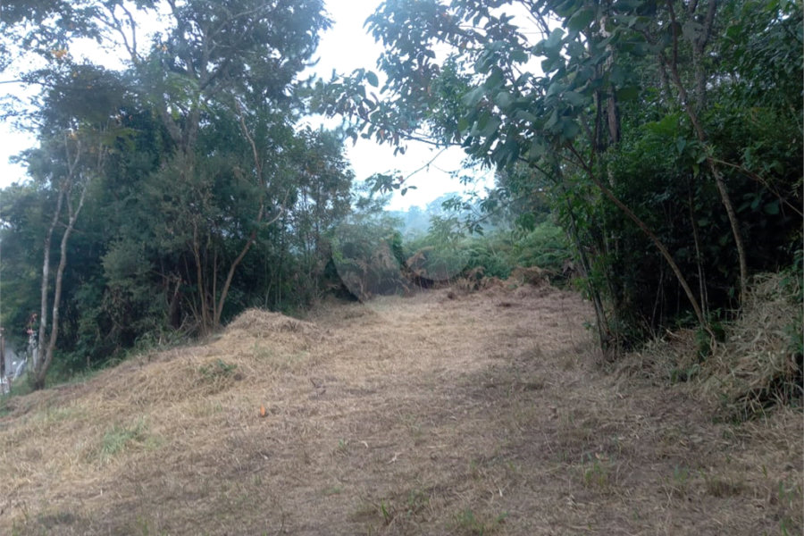 Terreno à venda em Samambaia, Mairiporã, SP