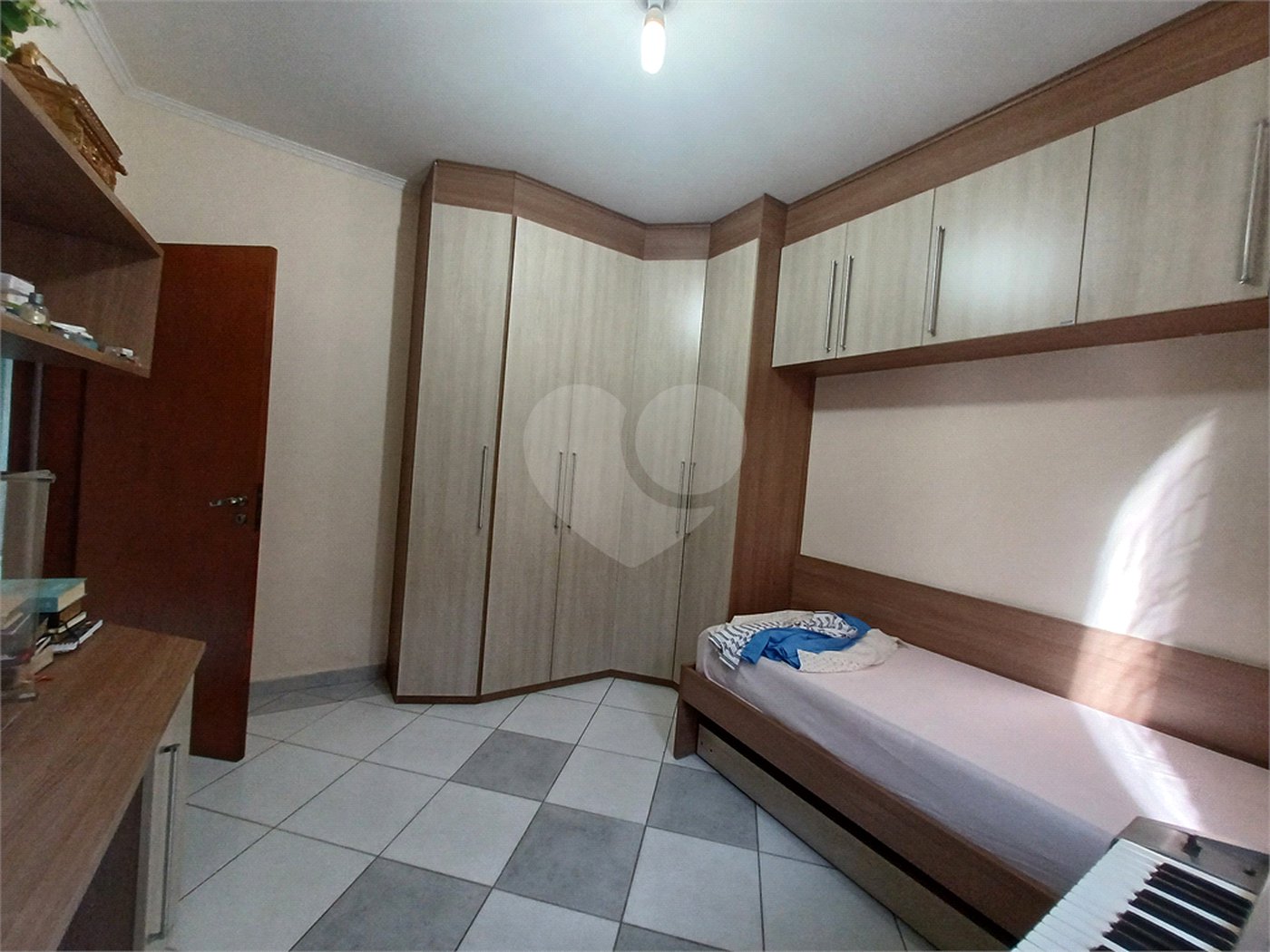 Casa à venda com 3 quartos, sendo 1 suíte, em Jardim Brasilândia, Sorocaba, SP