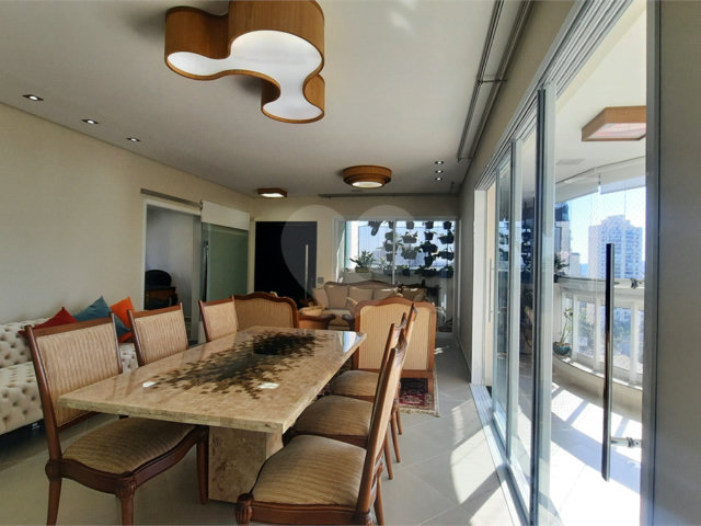 Apartamento à venda com 3 suítes em Jardim Marajoara, São Paulo, SP