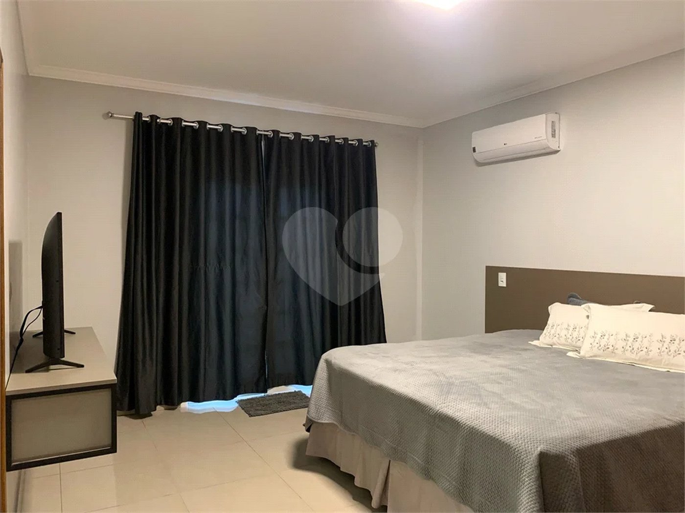 Linda Casa à Venda no Bairro Santa Rosa, na cidade de Piracicaba-SP.