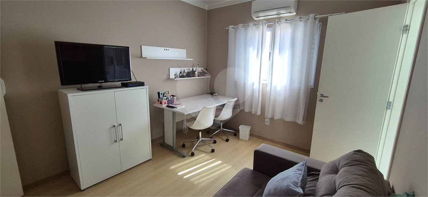 Casa à venda com 5 quartos, sendo 4 suítes, no condomínio Residencial Vilazul, Sorocaba - SP