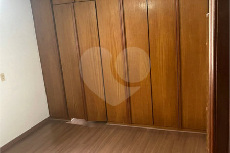 Apartamento à venda com 4 suítes em Vila Uberabinha, São Paulo, SP