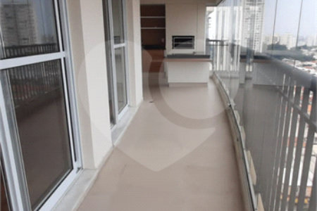 Apartamento Alto Padrão de 176m² na Aclimação — São Paulo/SP