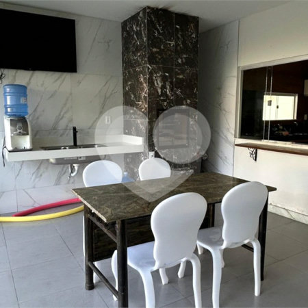 Casa à venda com 3 quartos, sendo 1 suíte, em Outerio da Glória, Porto Seguro, BA