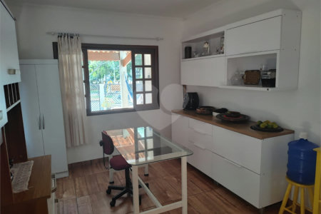 Casa para alugar com 3 quartos, sendo 1 suíte, em Jardim do Lago, Atibaia, SP