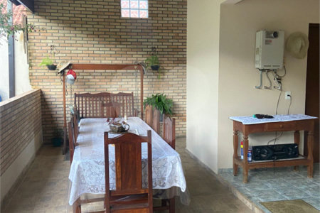 Sobrado à venda com 3 quartos, sendo 1 suíte,  em Vila Suissa, Mogi das Cruzes, SP
