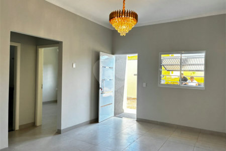 Casa à venda com 2 quartos em Ipê, Três Lagoas, MS