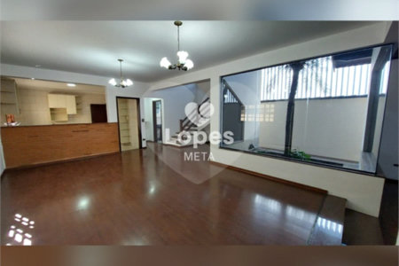 Casa à venda com 3 quartos, sendo 1 suíte, no condomínio Eldourado, São José dos Campos - SP