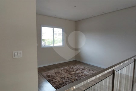 Casa à venda com 3 suítes no condomínio Figueira Garden, Atibaia - SP