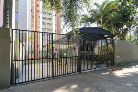 Apartamento com 49m², 2 quartos, 1 garagem, à venda em Itaquera