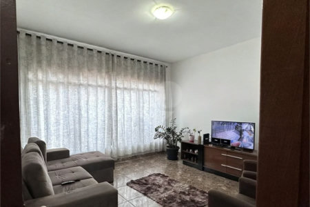 Casa Térrea à venda com 4 quartos em Vila Vitório Mazzei, São Paulo, SP