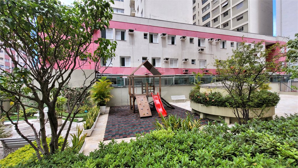 Apartamento à venda com 2 quartos, sendo 1 suíte,  em Vila Mariana, São Paulo, SP