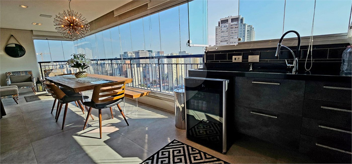 Apartamento à venda com 2 suítes em Vila Mariana, São Paulo, SP