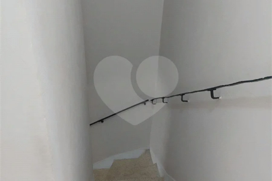 Sobrado com 2 dormitório região na Saúde