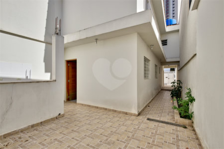 Casa à venda com 3 quartos, sendo 1 suíte, em Santo Amaro, São Paulo, SP