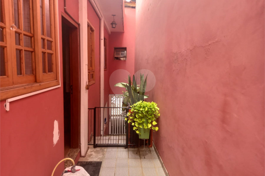Casa à venda com 3 quartos, sendo 1 suíte, em Parque Novo Mundo, São Paulo, SP