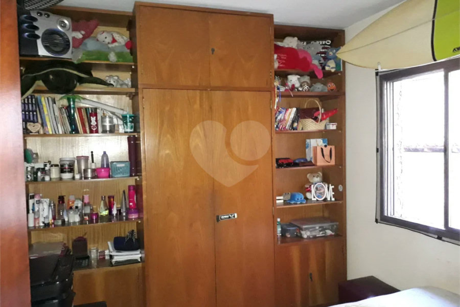 Sobrado à venda com 3 quartos no Brasilândia, São Paulo, SP